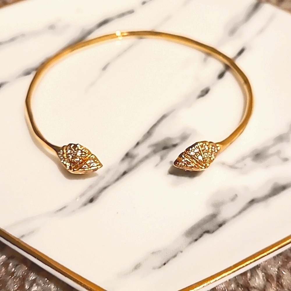 Gold & crystal Stella & Dot Bracelet Cuff